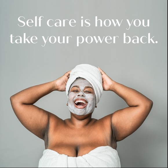 GLYMED + PRO SKINCARE - Picture 8 of 15